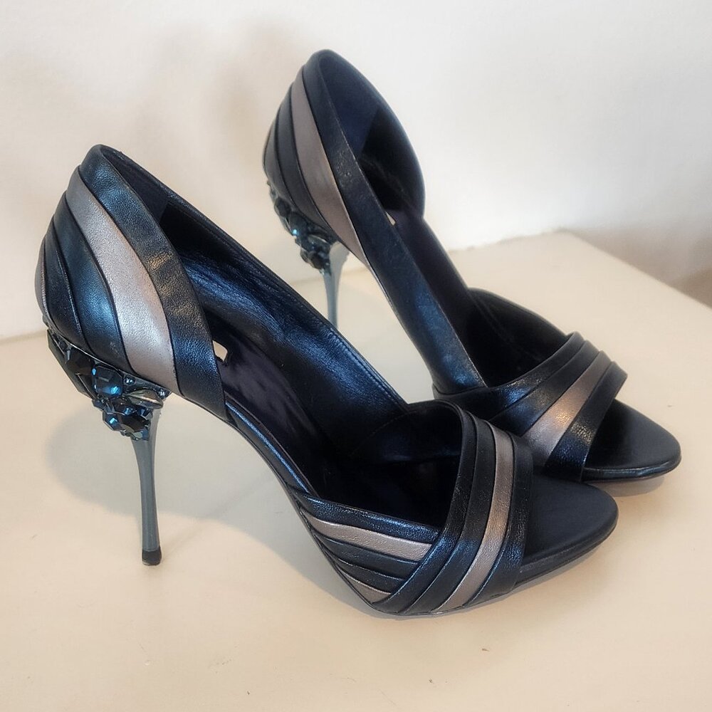 Vintage Mui Mui Blue size 6 1/2 heels